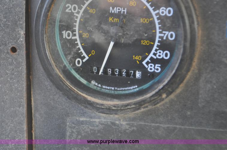 image for item F2243 1972 International 4300 dump truck