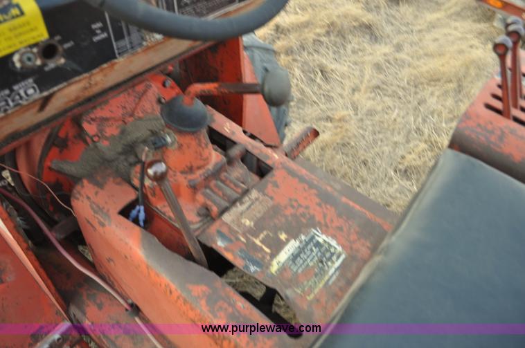 image for item F2246 Ditch Witch R40 trencher