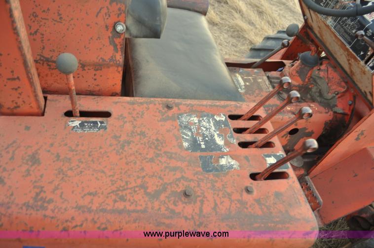 image for item F2246 Ditch Witch R40 trencher