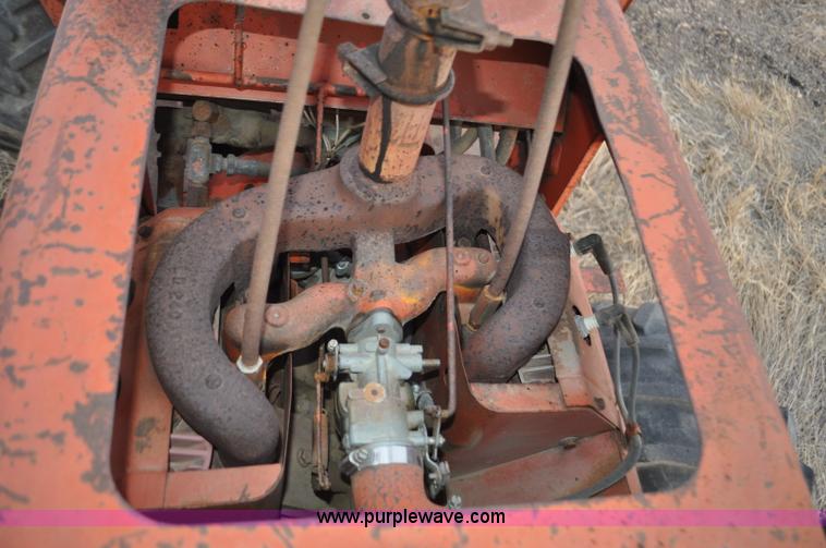image for item F2246 Ditch Witch R40 trencher