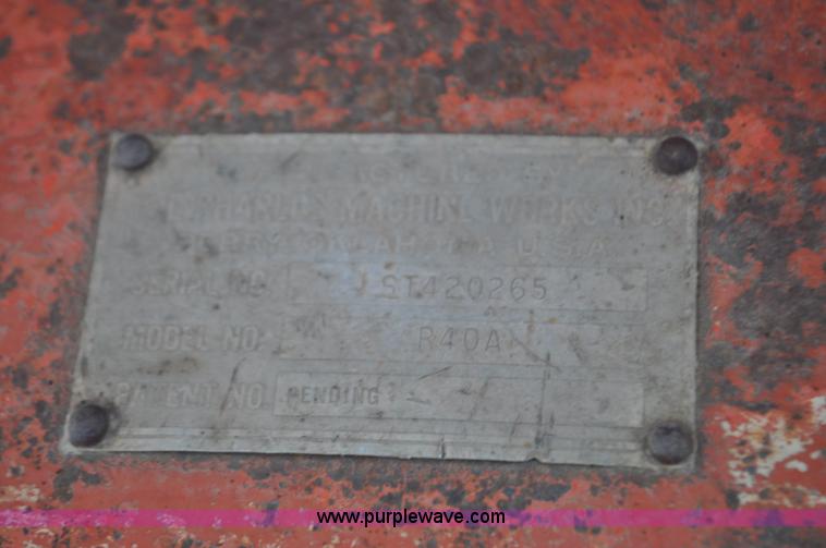 image for item F2246 Ditch Witch R40 trencher