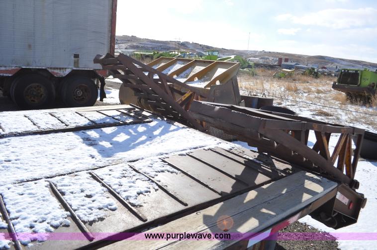 image for item F2254 1944 Trailmoble equipment trailer