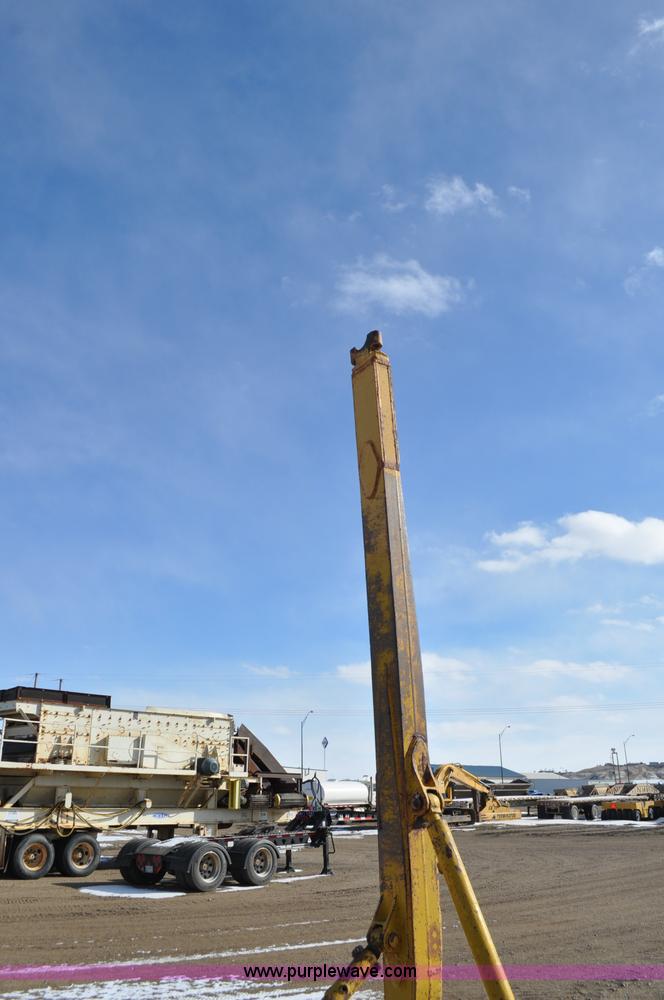 image for item F2255 Caterpillar D7 rock rake