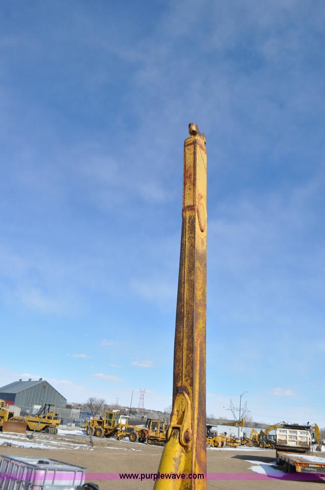 image for item F2255 Caterpillar D7 rock rake