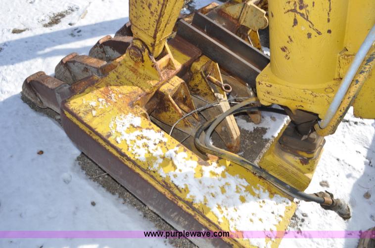 image for item F2255 Caterpillar D7 rock rake
