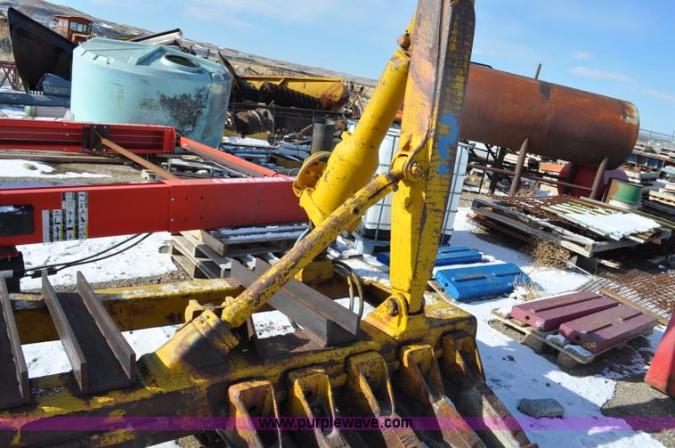 image for item F2255 Caterpillar D7 rock rake