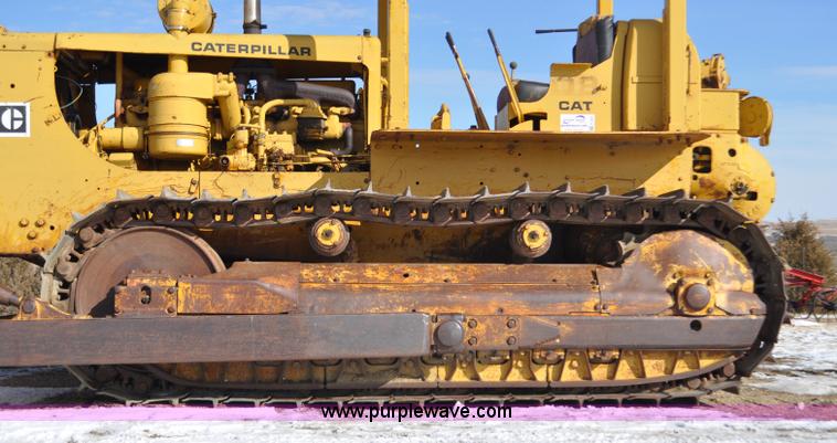 image for item F2261 1957 Caterpillar D8 dozer