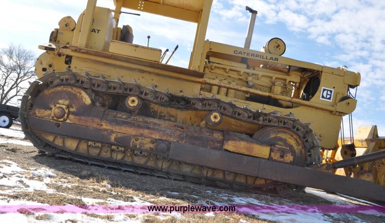 image for item F2261 1957 Caterpillar D8 dozer