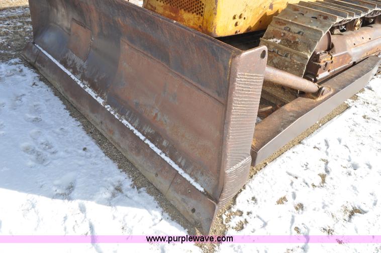 image for item F2261 1957 Caterpillar D8 dozer
