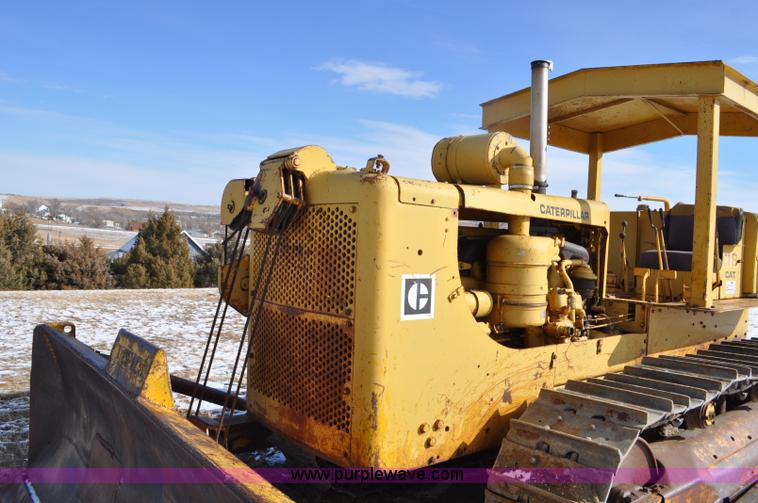 image for item F2261 1957 Caterpillar D8 dozer