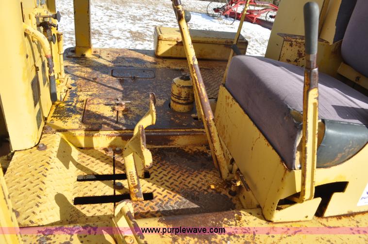 image for item F2261 1957 Caterpillar D8 dozer