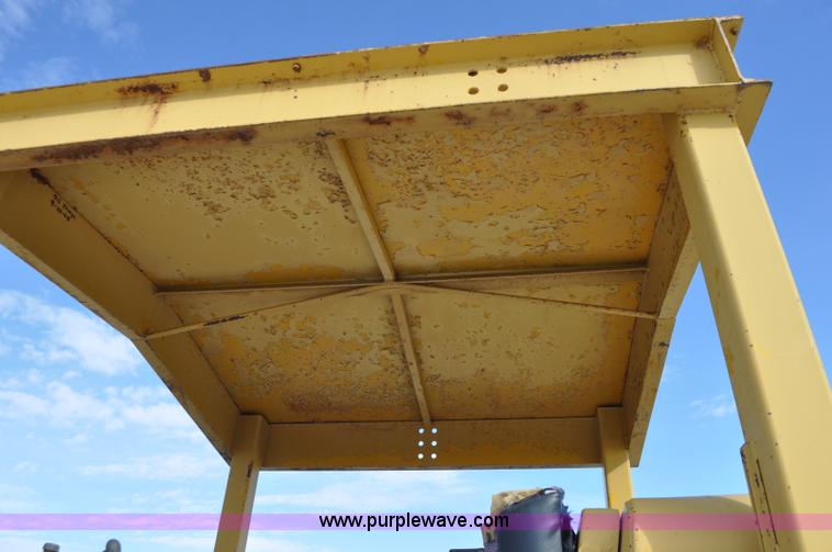 image for item F2261 1957 Caterpillar D8 dozer