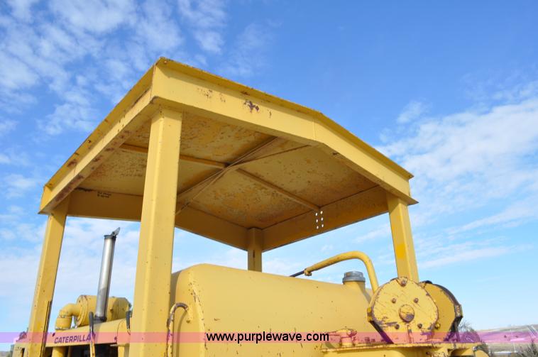 image for item F2261 1957 Caterpillar D8 dozer