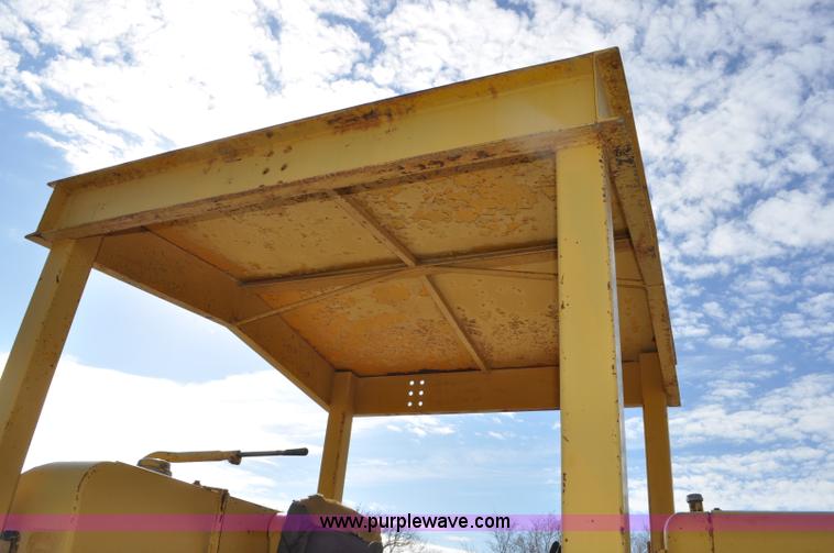 image for item F2261 1957 Caterpillar D8 dozer