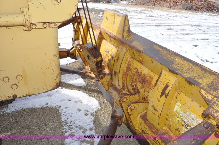 image for item F2261 1957 Caterpillar D8 dozer