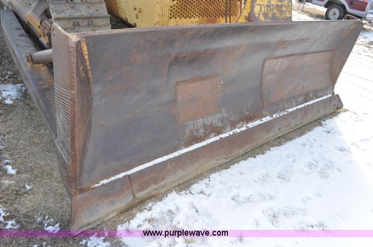 image for item F2261 1957 Caterpillar D8 dozer