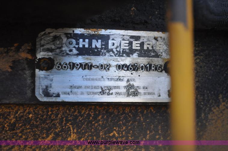 image for item F2264 1984 John Deere 850 dozer