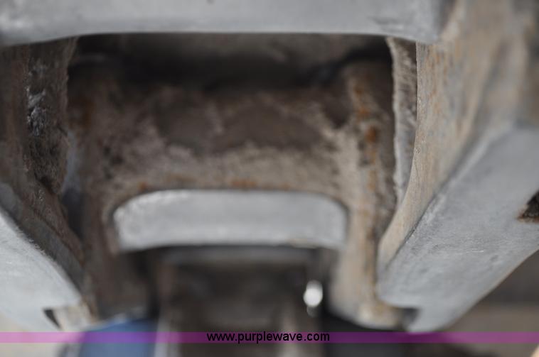 image for item F2264 1984 John Deere 850 dozer