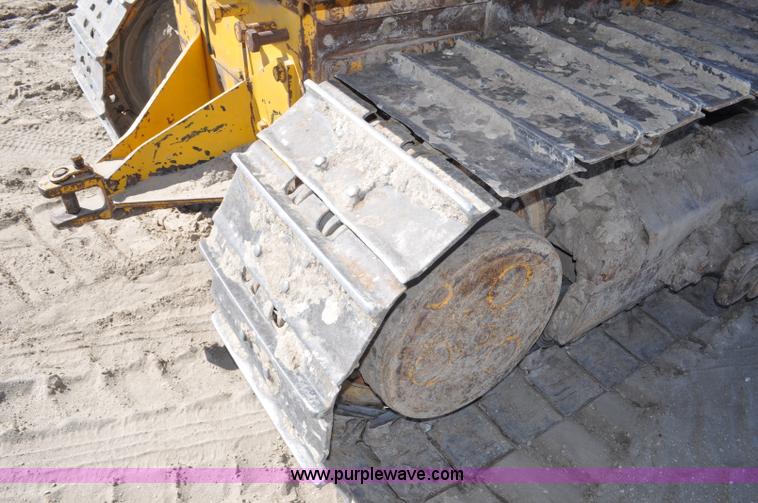 image for item F2264 1984 John Deere 850 dozer