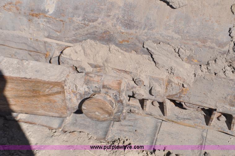 image for item F2264 1984 John Deere 850 dozer