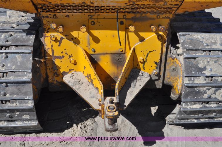 image for item F2264 1984 John Deere 850 dozer