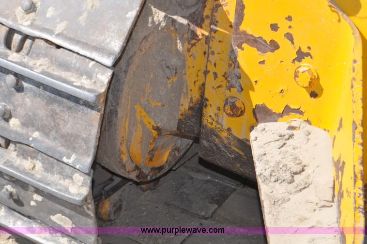 image for item F2264 1984 John Deere 850 dozer