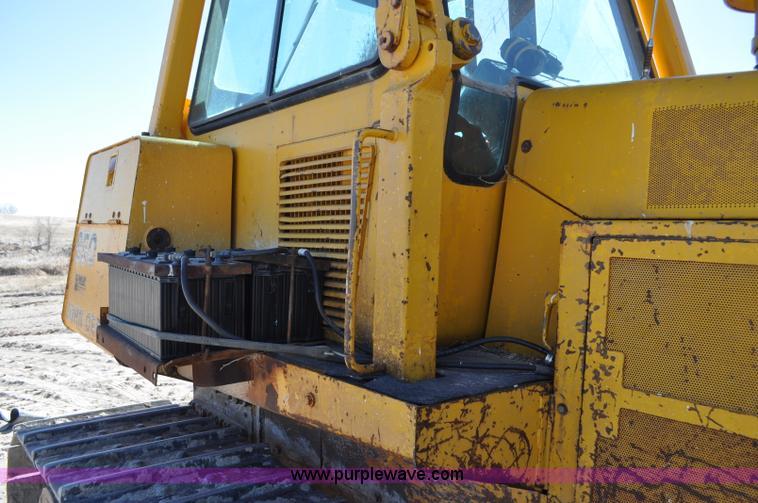 image for item F2264 1984 John Deere 850 dozer