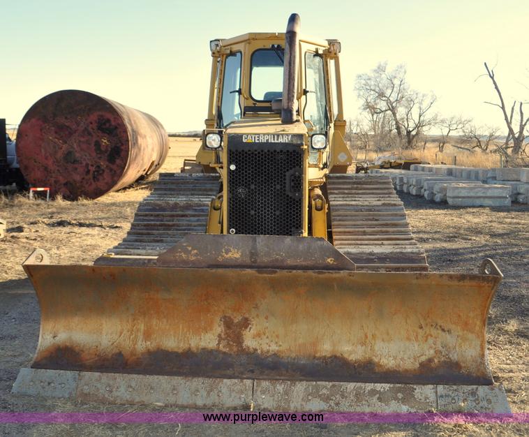 image for item F2265 1992 Caterpillar D4H Series II LGP dozer