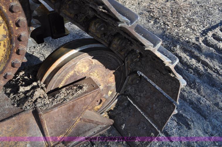 image for item F2265 1992 Caterpillar D4H Series II LGP dozer