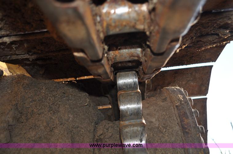 image for item F2265 1992 Caterpillar D4H Series II LGP dozer