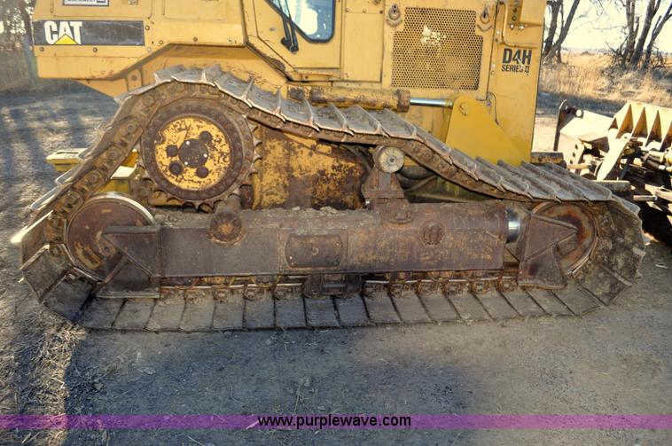 image for item F2265 1992 Caterpillar D4H Series II LGP dozer