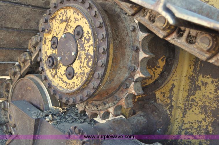 image for item F2265 1992 Caterpillar D4H Series II LGP dozer