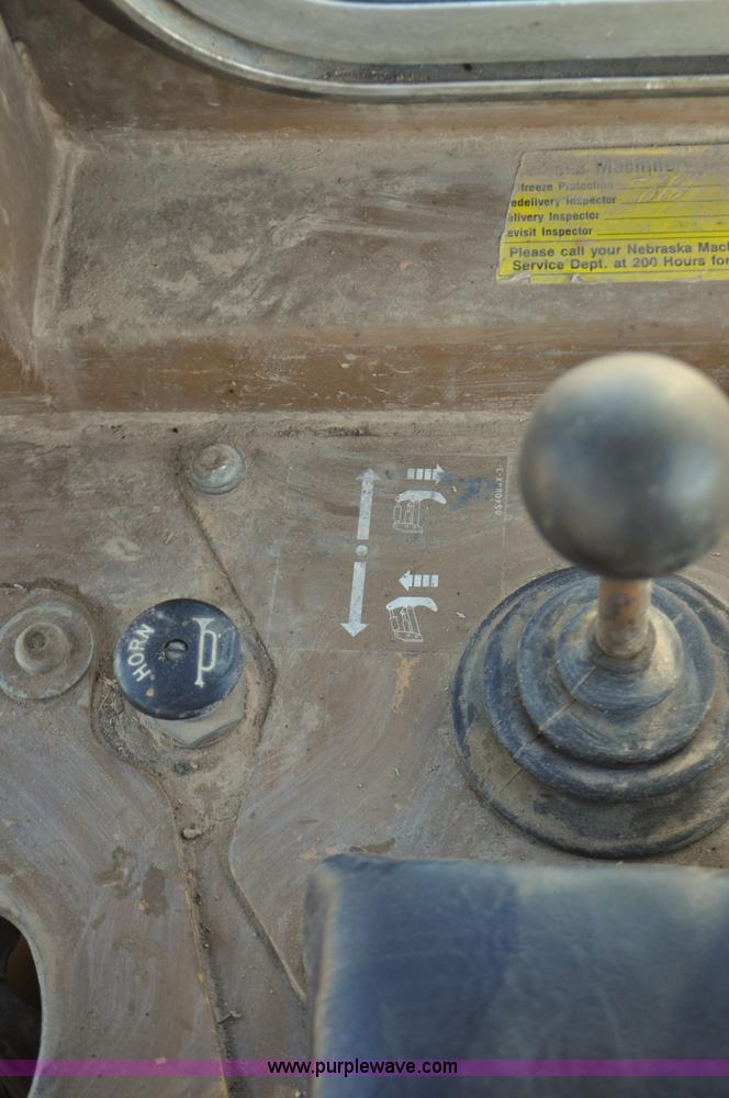 image for item F2265 1992 Caterpillar D4H Series II LGP dozer