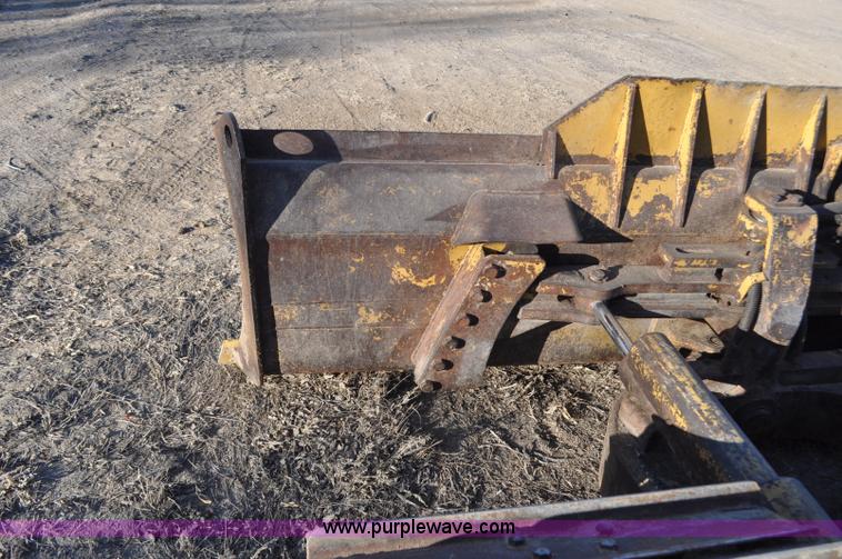 image for item F2265 1992 Caterpillar D4H Series II LGP dozer