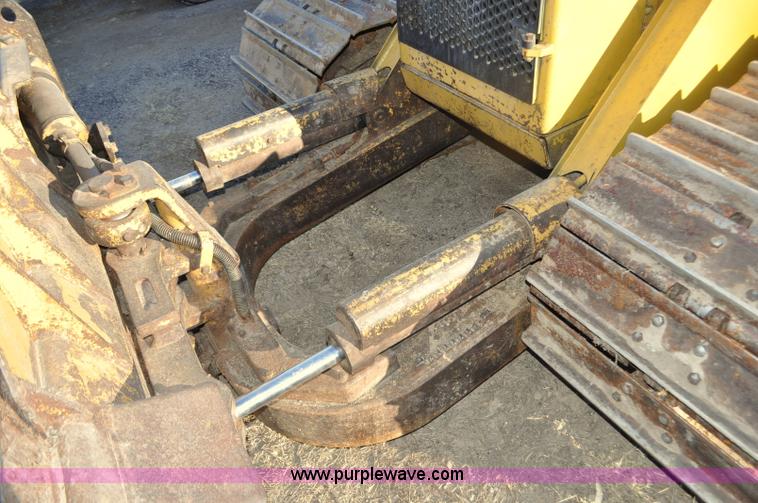 image for item F2265 1992 Caterpillar D4H Series II LGP dozer