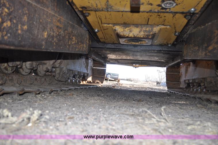 image for item F2265 1992 Caterpillar D4H Series II LGP dozer