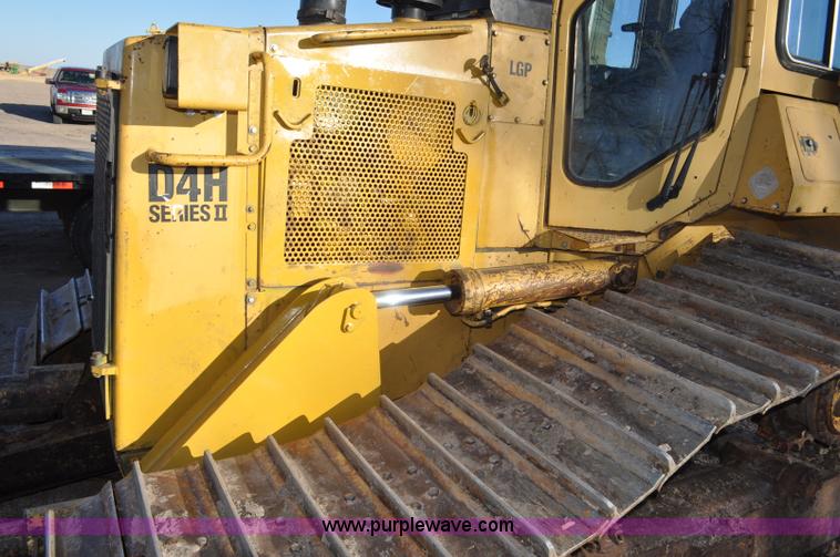 image for item F2265 1992 Caterpillar D4H Series II LGP dozer