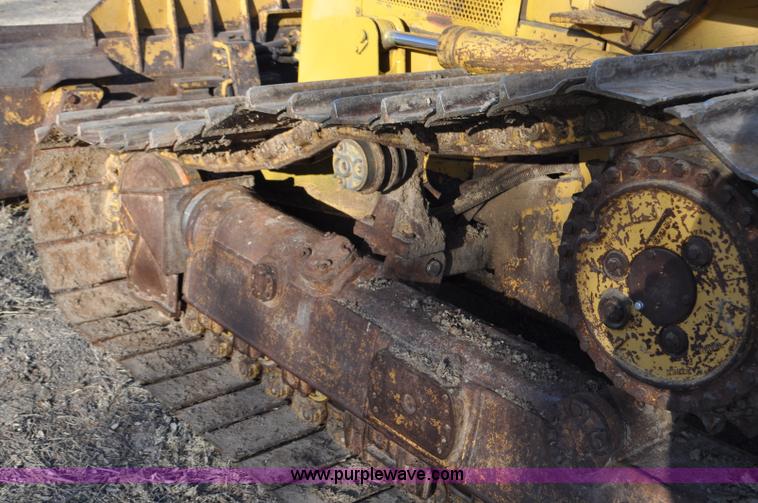 image for item F2265 1992 Caterpillar D4H Series II LGP dozer
