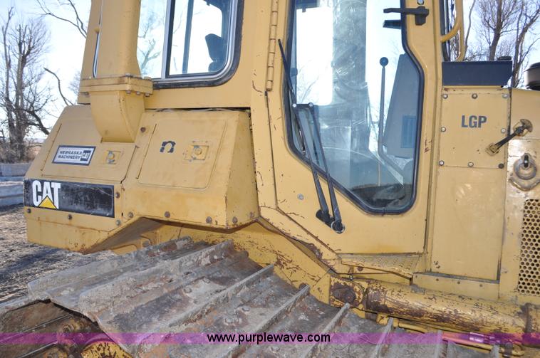 image for item F2265 1992 Caterpillar D4H Series II LGP dozer