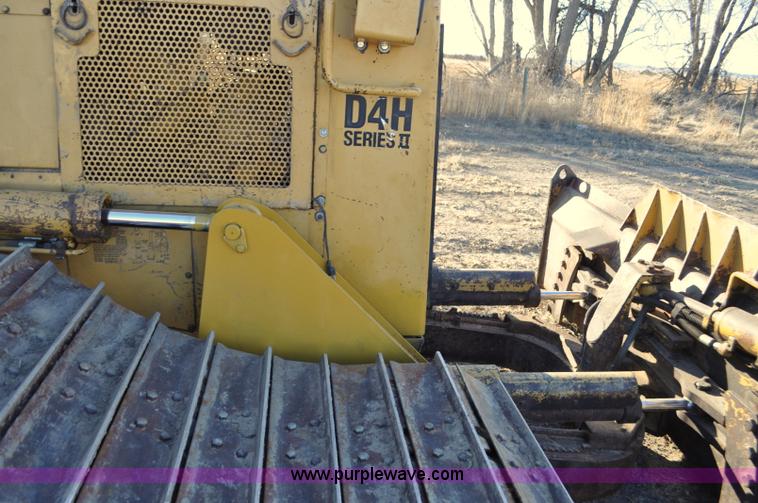 image for item F2265 1992 Caterpillar D4H Series II LGP dozer