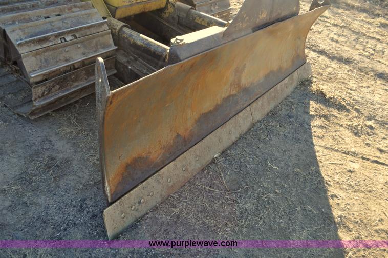 image for item F2265 1992 Caterpillar D4H Series II LGP dozer