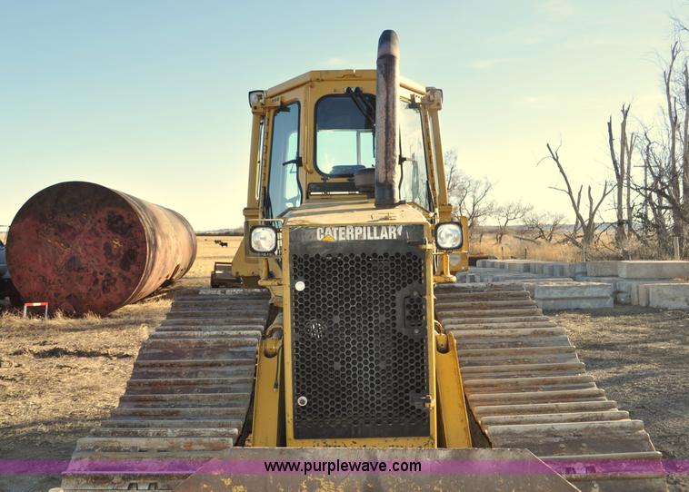 image for item F2265 1992 Caterpillar D4H Series II LGP dozer
