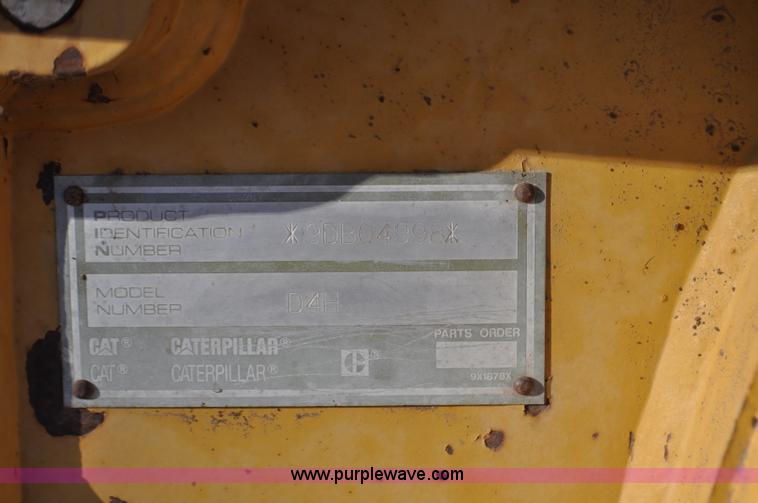 image for item F2265 1992 Caterpillar D4H Series II LGP dozer