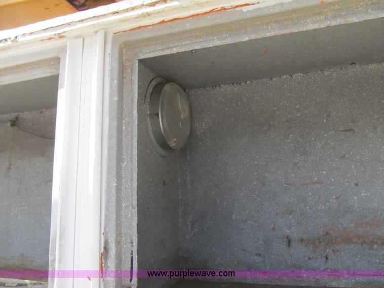 image for item F8974 1988 International 1854 digger derrick truck