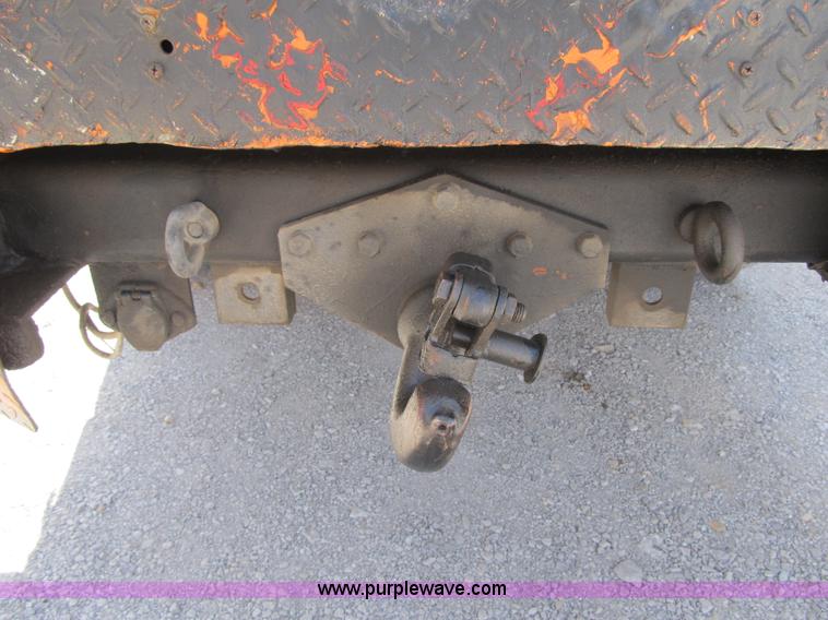 image for item F8974 1988 International 1854 digger derrick truck