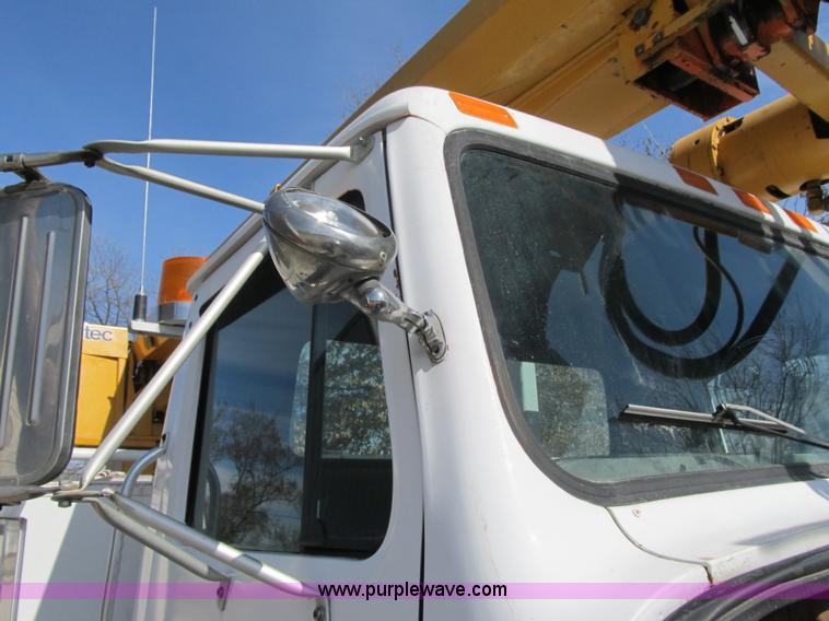 image for item F8974 1988 International 1854 digger derrick truck