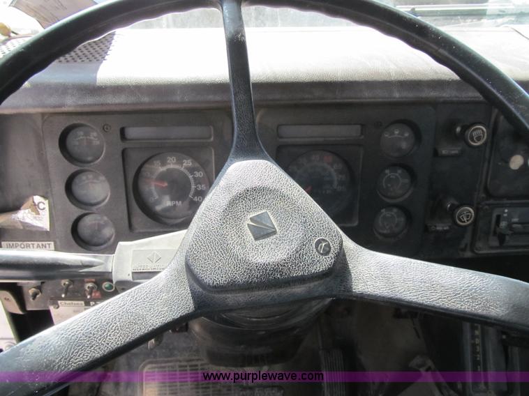 image for item F8974 1988 International 1854 digger derrick truck