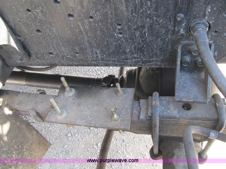 image for item F8974 1988 International 1854 digger derrick truck