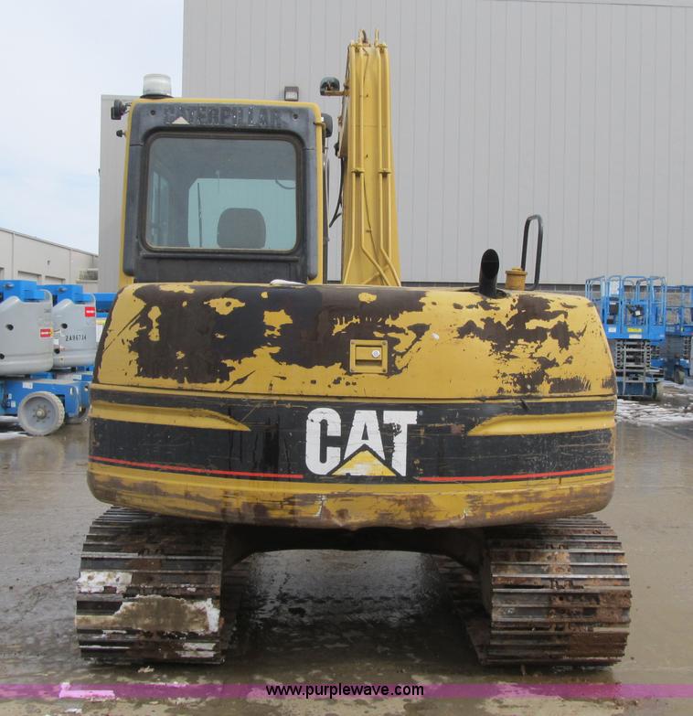 image for item F8979 1999 Caterpillar 307B mini excavator