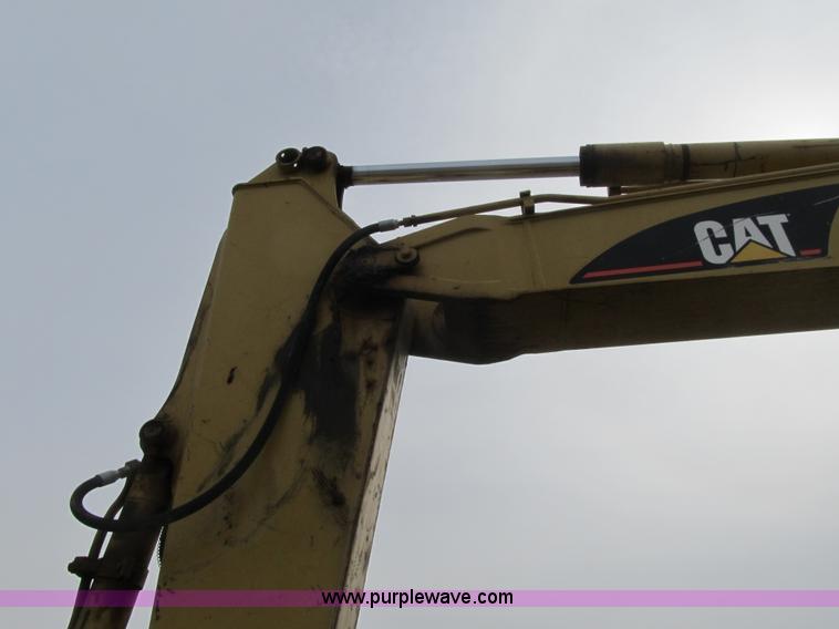image for item F8979 1999 Caterpillar 307B mini excavator